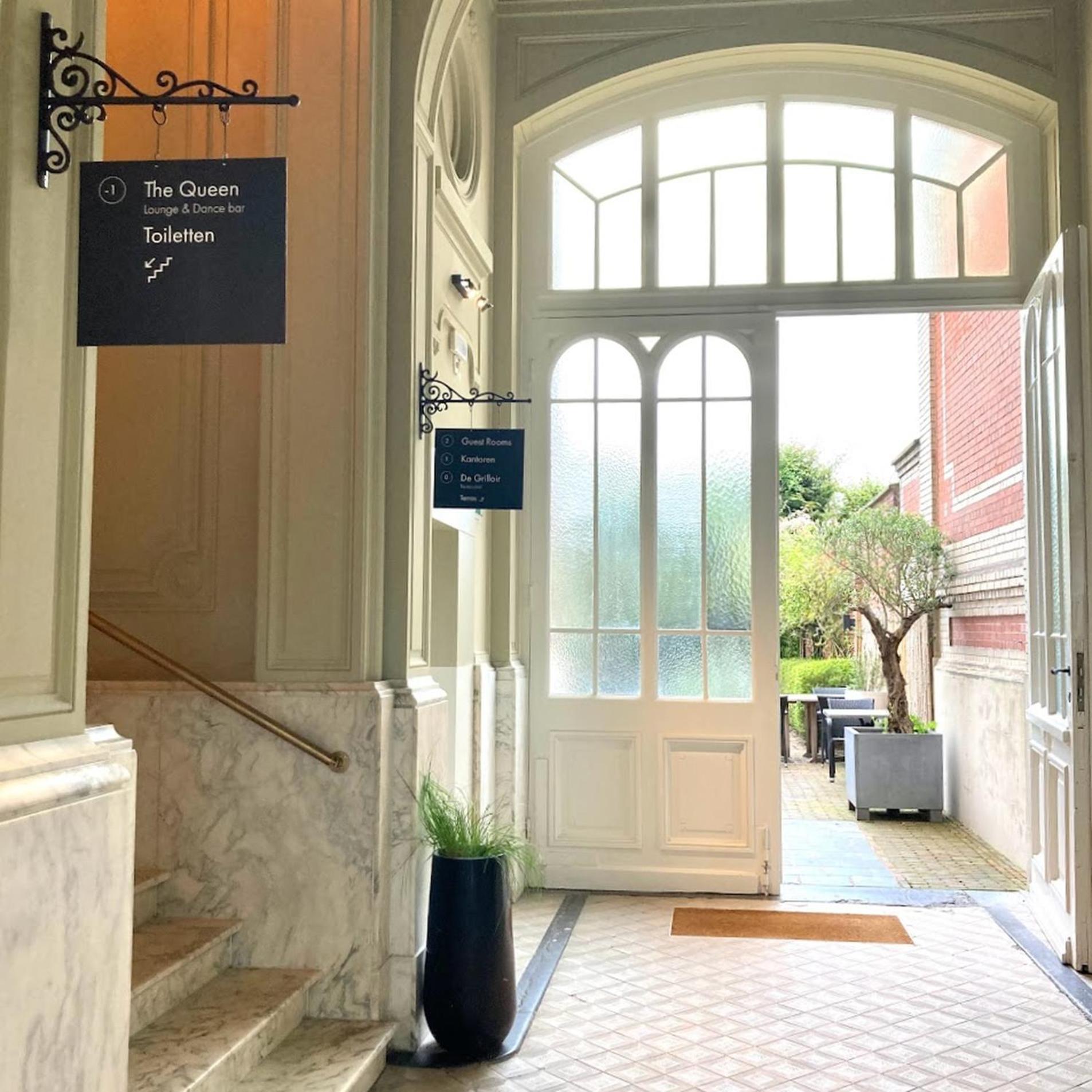 Chateau Lapin 2 Bed & Breakfast