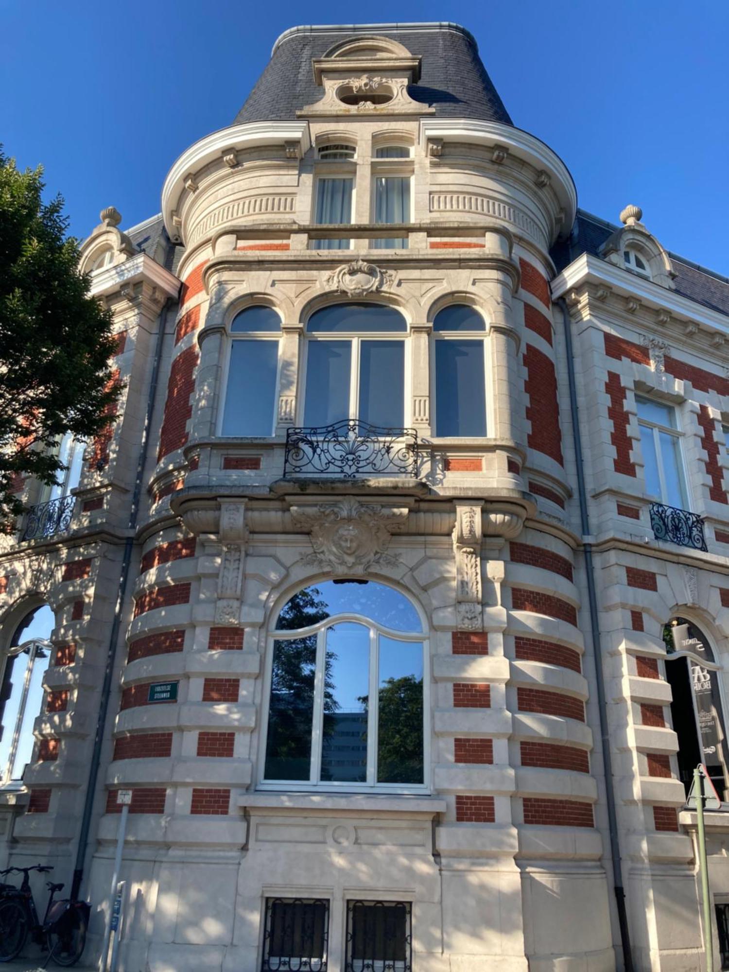 Chateau Lapin 2 Bed & Breakfast
